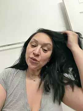 Snapshot of AlyssiaAmoreXO chatting on 06-24-26, 05:34 AlyssiaAmoreXO online show from 06-24-26, 05:34