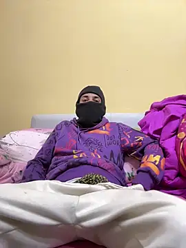 Snapshot of boyadark chatting on 01-09-25, 02:29 boyadark online show from 01-09-25, 02:29