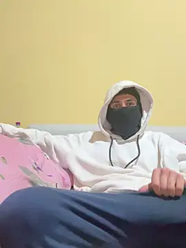 Snapshot of boyadark chatting on 01-23-25, 08:35 boyadark online show from 01-23-25, 08:35