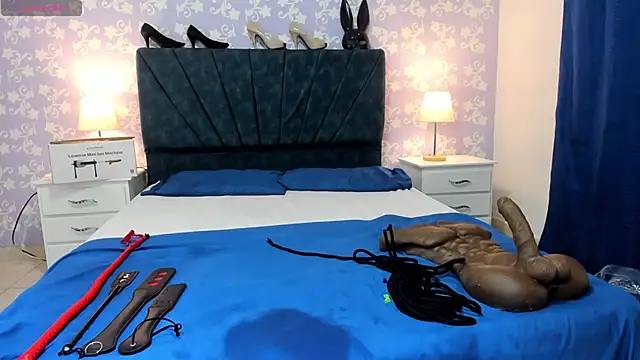 Snapshot of ValentinaThomas chatting on 02-21-25, 07:54 ValentinaThomas online show from 02-21-25, 07:54