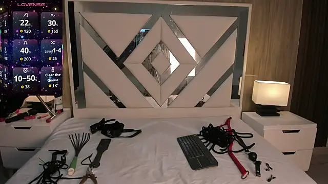 Snapshot of ValentinaThomas chatting on 09-13-25, 07:24 ValentinaThomas online show from 09-13-25, 07:24