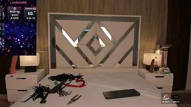 Snapshot of ValentinaThomas chatting on 10-02-25, 07:32 ValentinaThomas online show from 10-02-25, 07:32