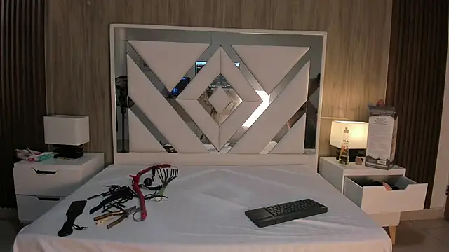 Snapshot of ValentinaThomas chatting on 10-10-25, 07:46 ValentinaThomas online show from 10-10-25, 07:46