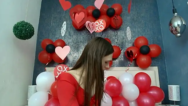 Snapshot of Celestial_Queen_ chatting on 02-14-26, 01:19 Celestial Queen online show from 02-14-26, 01:19