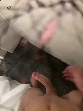 lescro95  online show from 10-22-25, 04:29