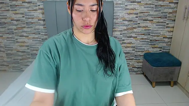  joy yva online show from 09-26-25, 04:33