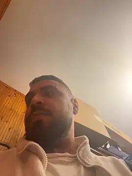 Dikkiduohottt online show from 03-19-25, 11:36