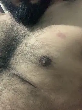 Snapshot of desiduzz21 chatting on 12-28-24, 12:45 desiduzz21 online show from 12-28-24, 12:45