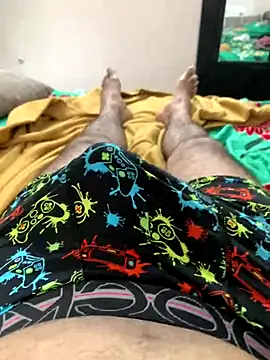 Snapshot of desiduzz21 chatting on 10-16-25, 04:13 desiduzz21 online show from 10-16-25, 04:13