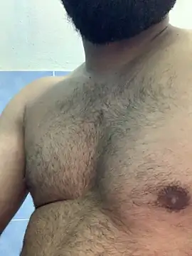 Snapshot of desiduzz21 chatting on 01-14-26, 10:25 desiduzz21 online show from 01-14-26, 10:25