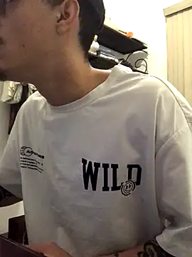 Snapshot of aely155 chatting on 11-05-25, 06:35 aely155 online show from 11-05-25, 06:35