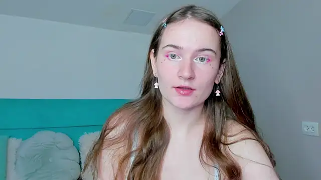 Snapshot of L1ittle_kitty_ chatting on 11-25-25, 06:46 L1ittle kitty online show from 11-25-25, 06:46