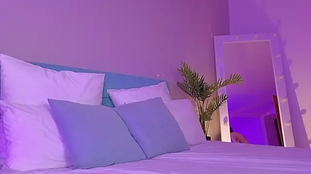 L1ittle kitty  online show from 03-15-26, 06:52