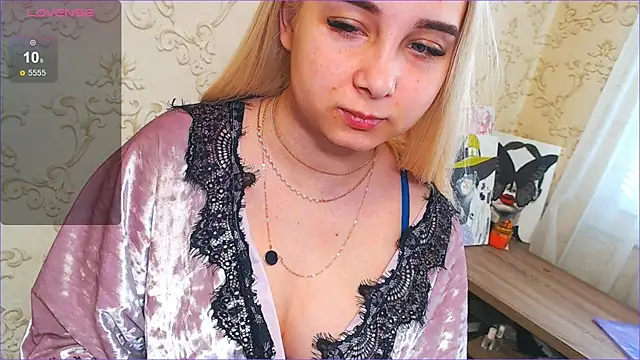 DolphinDreams online show from 01-04-25, 10:05