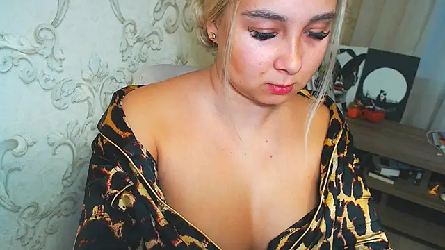 DolphinDreams online show from 11-12-25, 12:38