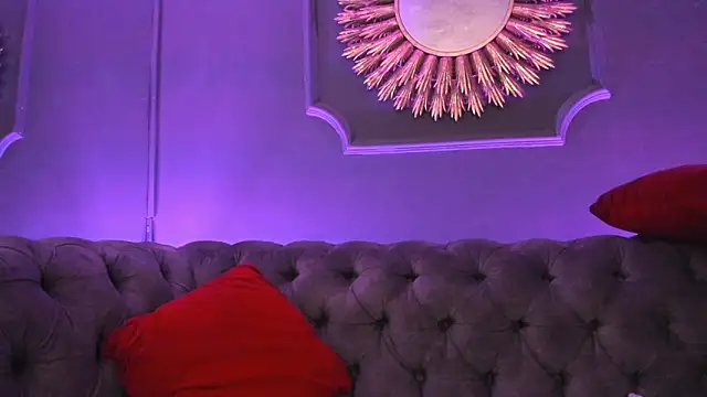 Lucy Williiams online show from 12-11-24, 11:21