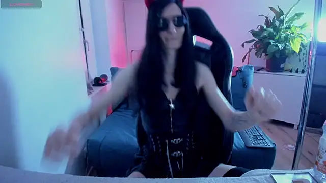 CeriseLapine online show from 03-11-25, 08:09