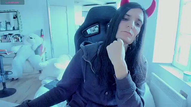 CeriseLapine online show from 03-15-25, 05:04