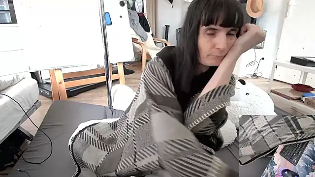 CeriseLapine online show from 02-04-26, 11:05