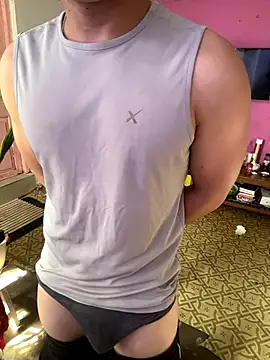 Snapshot of alburt_1996 chatting on 11-10-25, 04:22 alburt 1996 online show from 11-10-25, 04:22