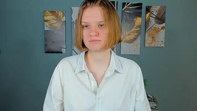 LilianSwall online show from 01-13-26, 02:44