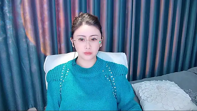 Snapshot of Daisy7_11 chatting on 11-26-25, 01:23 Daisy7 11 online show from 11-26-25, 01:23