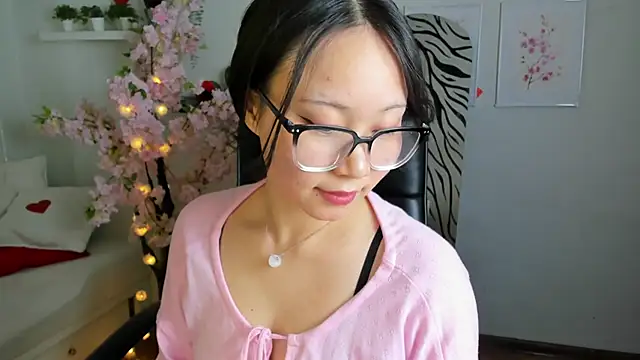 Snapshot of Inari_Okami_ chatting on 03-21-25, 06:16 Inari Okami online show from 03-21-25, 06:16