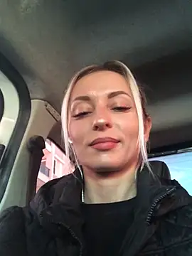 Snapshot of Diamond_Bunny_ chatting on 02-06-25, 12:05 Diamond Bunny online show from 02-06-25, 12:05