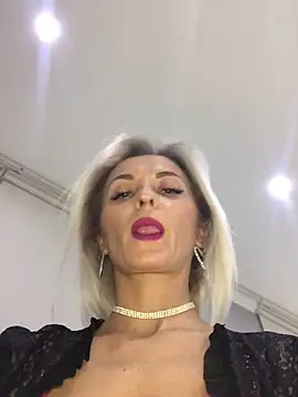 Snapshot of Diamond_Bunny_ chatting on 02-21-25, 05:09 Diamond Bunny online show from 02-21-25, 05:09