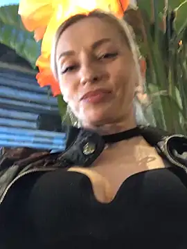 Snapshot of Diamond_Bunny_ chatting on 03-07-25, 03:28 Diamond Bunny online show from 03-07-25, 03:28