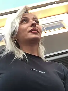 Snapshot of Diamond_Bunny_ chatting on 03-11-25, 03:12 Diamond Bunny online show from 03-11-25, 03:12