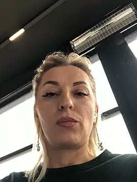 Snapshot of Diamond_Bunny_ chatting on 03-19-25, 11:50 Diamond Bunny online show from 03-19-25, 11:50