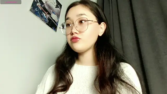 Snapshot of Jennatyan chatting on 03-11-25, 01:45 Jennatyan online show from 03-11-25, 01:45