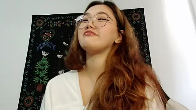 Snapshot of Jennatyan chatting on 09-09-25, 06:02 Jennatyan online show from 09-09-25, 06:02