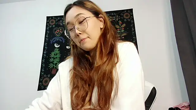 Snapshot of Jennatyan chatting on 09-20-25, 02:18 Jennatyan online show from 09-20-25, 02:18