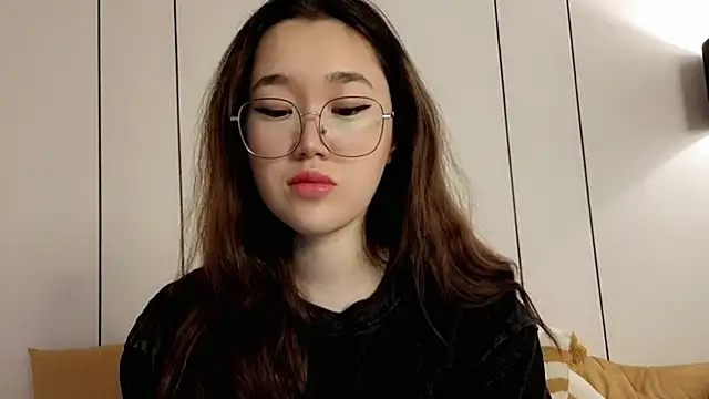 Jennatyan online show from 05-20-26, 04:18