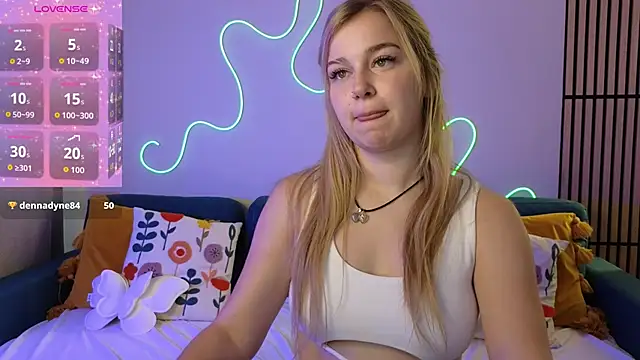 Snapshot of Mel_Nelson chatting on 10-12-25, 03:27 Mel Nelson online show from 10-12-25, 03:27