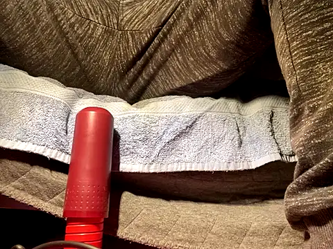 Snapshot of mesetti chatting on 11-22-25, 04:28 mesetti online show from 11-22-25, 04:28