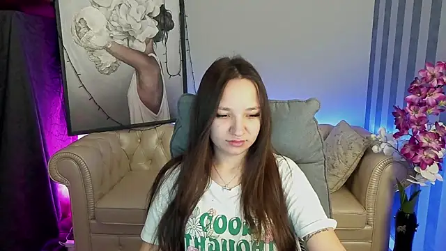 ElysLunar online show from 12-13-24, 06:21