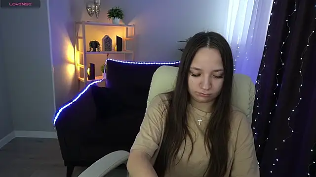 ElysLunar online show from 01-09-25, 06:17