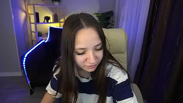 ElysLunar online show from 01-15-25, 06:29