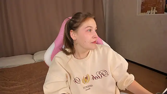 Colleen Blake online show from 10-01-25, 04:46