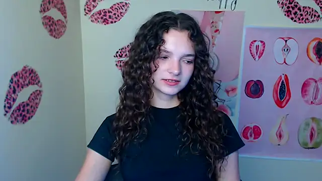  SusieSu  online show from 09-23-25, 06:27