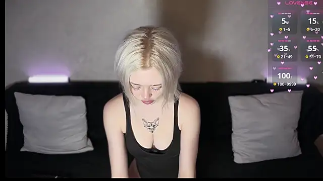 SusieEvans online show from 10-14-25, 05:14