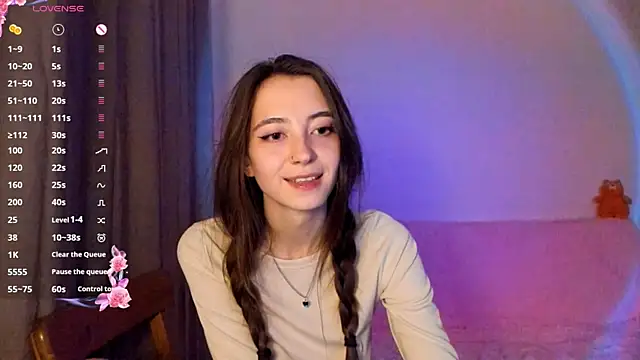 Snapshot of EvaBradley chatting on 09-16-25, 06:31 EvaBradley online show from 09-16-25, 06:31