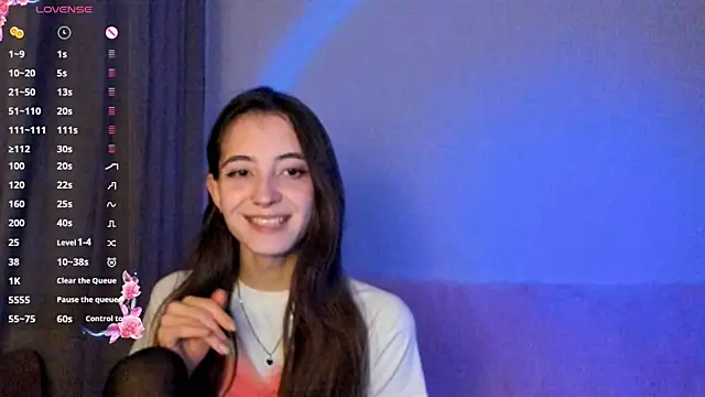 Snapshot of EvaBradley chatting on 09-23-25, 06:55 EvaBradley online show from 09-23-25, 06:55