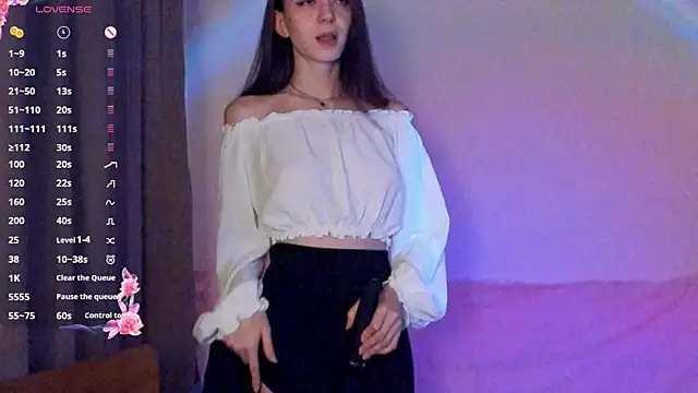 Snapshot of EvaBradley chatting on 10-03-25, 06:38 EvaBradley online show from 10-03-25, 06:38