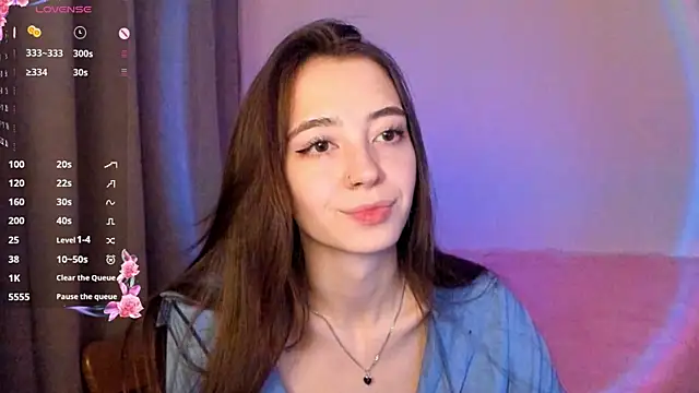 Snapshot of EvaBradley chatting on 11-01-25, 06:32 EvaBradley online show from 11-01-25, 06:32