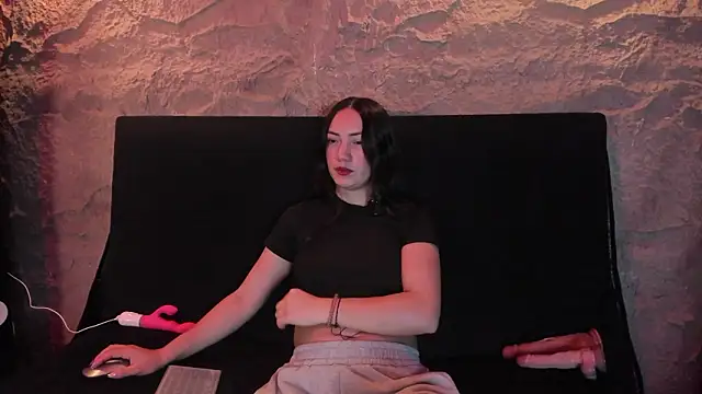 Scarlett  Fox   online show from 02-04-26, 11:27