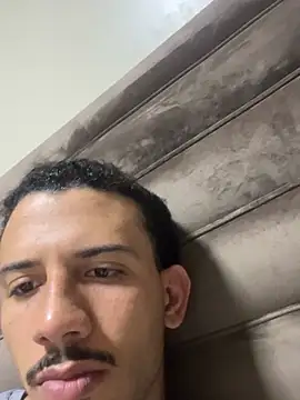 Snapshot of pteno1 chatting on 12-27-24, 12:29 pteno1 online show from 12-27-24, 12:29